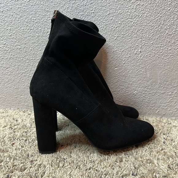 Steve Madden Brisk Block-Heel Sock Booties Size 10 NWOT - Picture 4 of 9